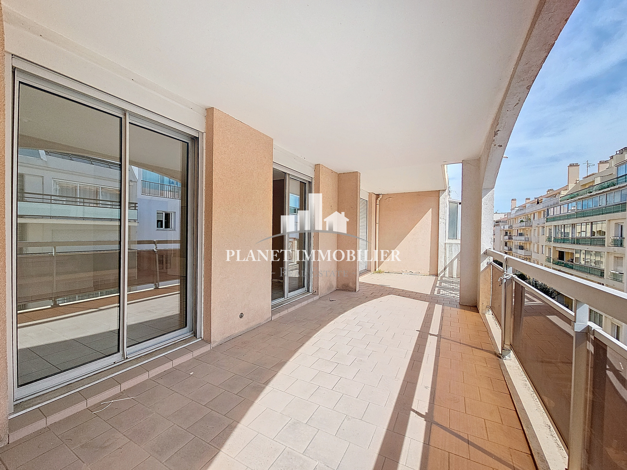 Vente Appartement 72m² 3 Pièces à Juan les Pins (06160) - Planet Immobilier